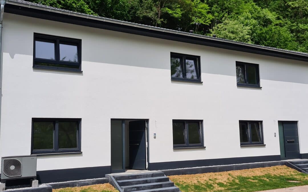 Doppelhaushälfte inklusiver Massiven Garage