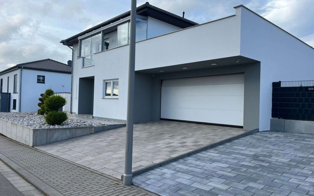 Luxus-Stadtvilla mit viel Platz in Contwig, dezent & stilvoll